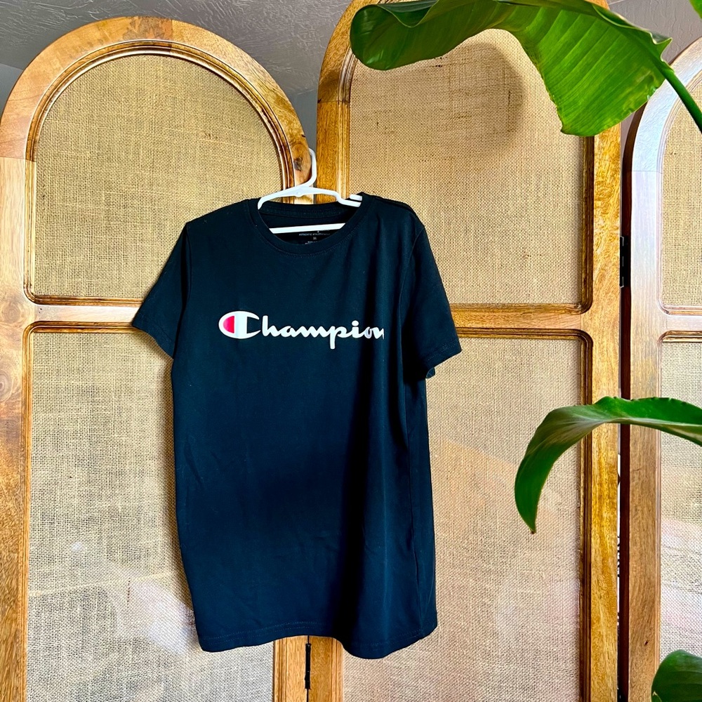 champion tee black kids size medium
